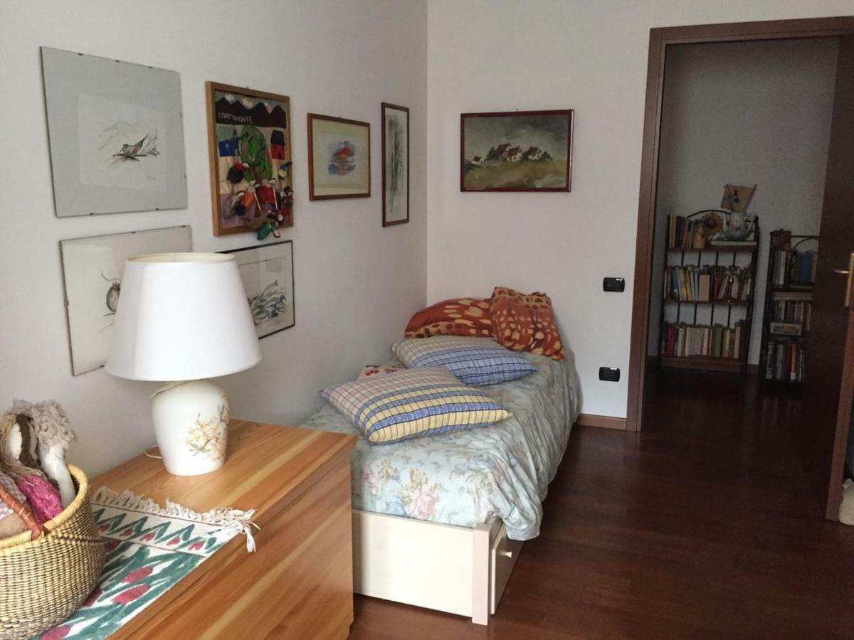 Casa Girasole Villa Fino Mornasco Exteriör bild